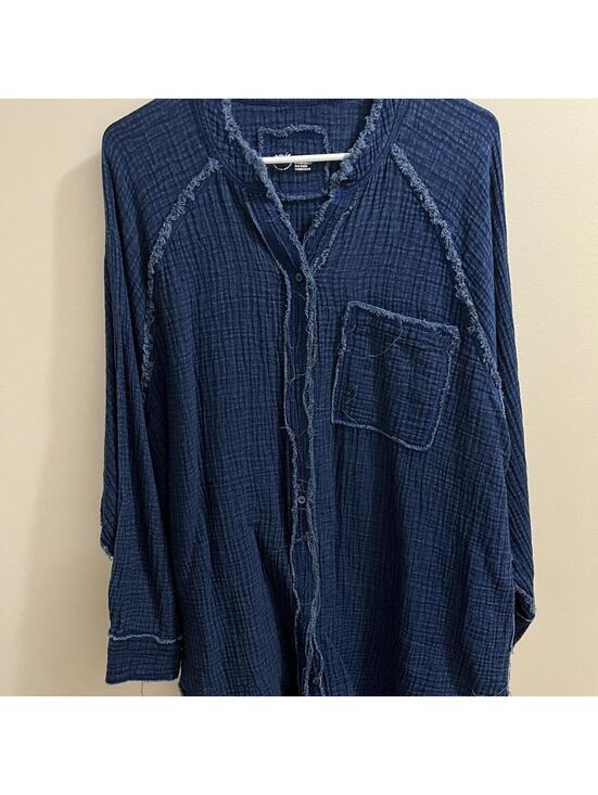 aerie Tops - Navy blue Aerie button up shirt with frayed edges #fairycore